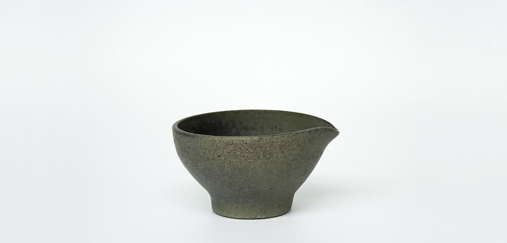Feature on Potter Misa Kumabuchi of Mushimegane Books — image 22