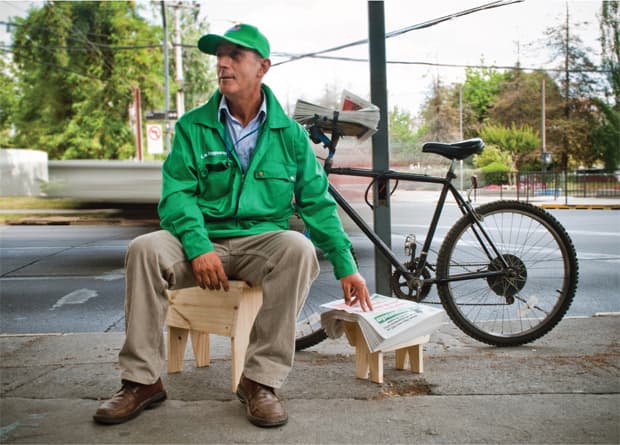 The Maestro Stool by The Andes House