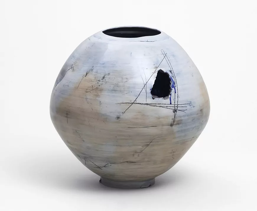 Themes of Life – Works by Korean Ceramicist Jongbo Oh
