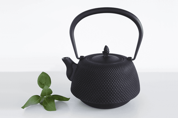 New at OEN – Teapots by Iwachu