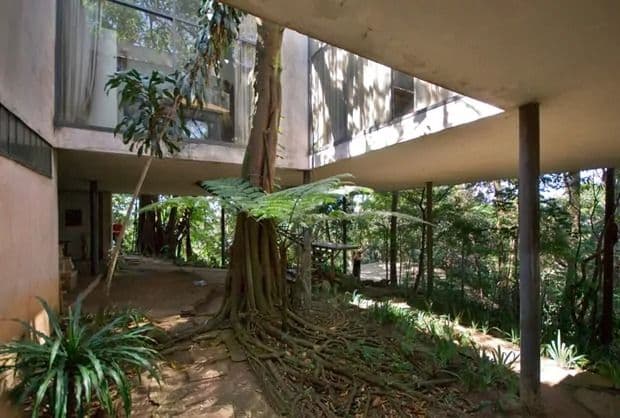 Admiring the Work of Architect Lina Bo Bardi — architectural view 2