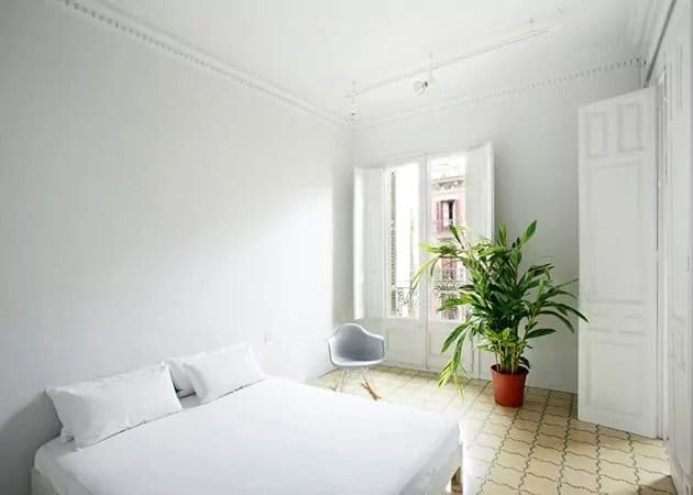 Apartment Renovation in Barcelona by Arquitectura-G