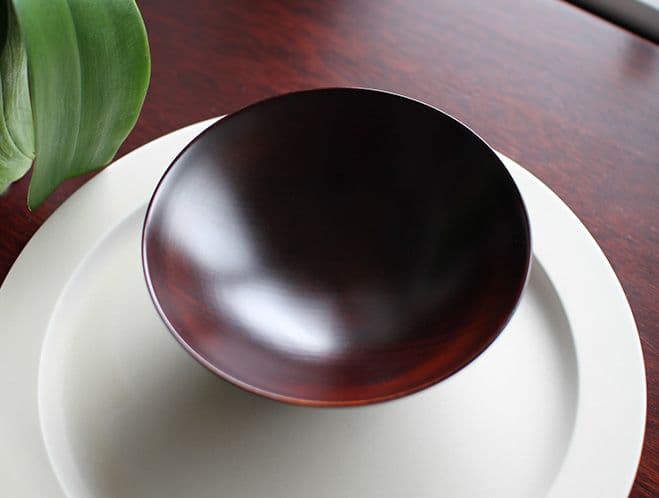Beautifully Crafted Lacquer Bowls by Fujii Works at OEN Shop