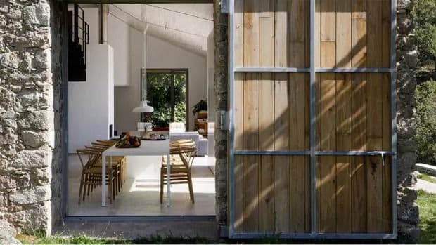 Estate in Extremadura by Abaton Architect Firm
