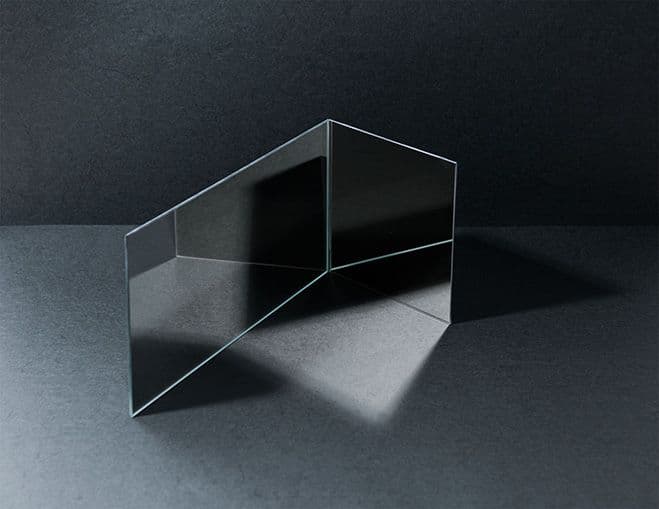 Exploration of the Infinite & Invisible – Lightsculptures by Pim Leenen