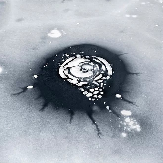 Frozen Surfaces & Ice Formations – Photography by Ryota Kajita