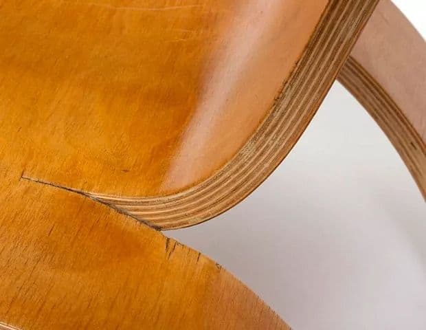 Gerald Summers Bent Plywood Armchair — design detail 1