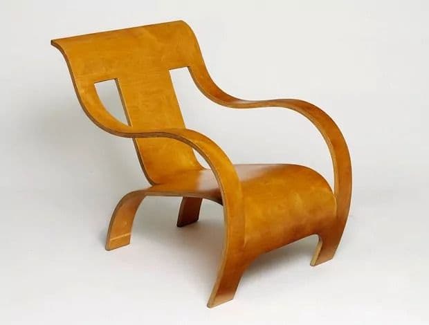 Gerald Summers Bent Plywood Armchair — design detail 3