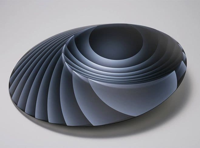 How Light Reflects – Glass Sculpture by Japanese Artist Yukako Kojima