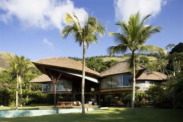 Leaf House by Mareines & Patalano Architects