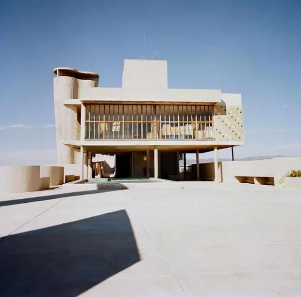 Marion Berrin photographs Le Corbusier’s La Radieuse