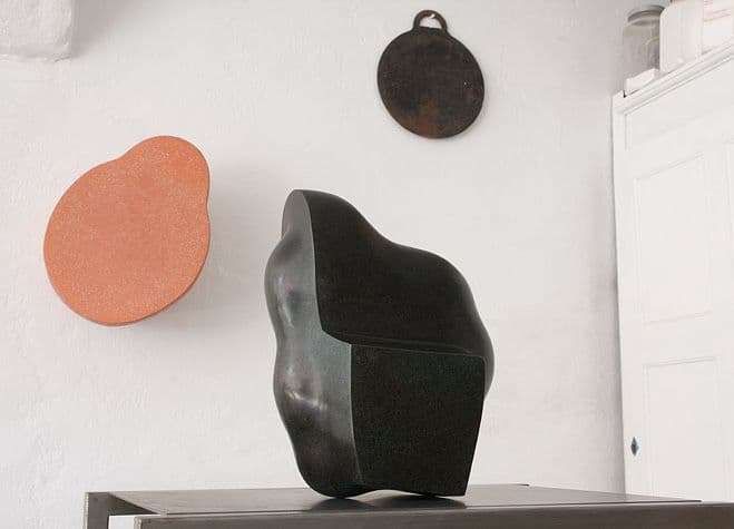 Playful Expressive Forms – Dynamic Sculptures by Deirdre McLoughlin