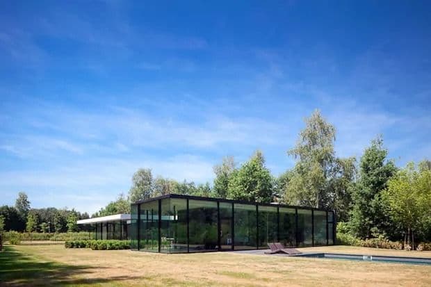Transparent House photographed by Tim Van de Velde — architectural view 1