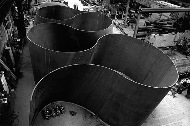 Admiring the Work of Sculptor Richard Serra