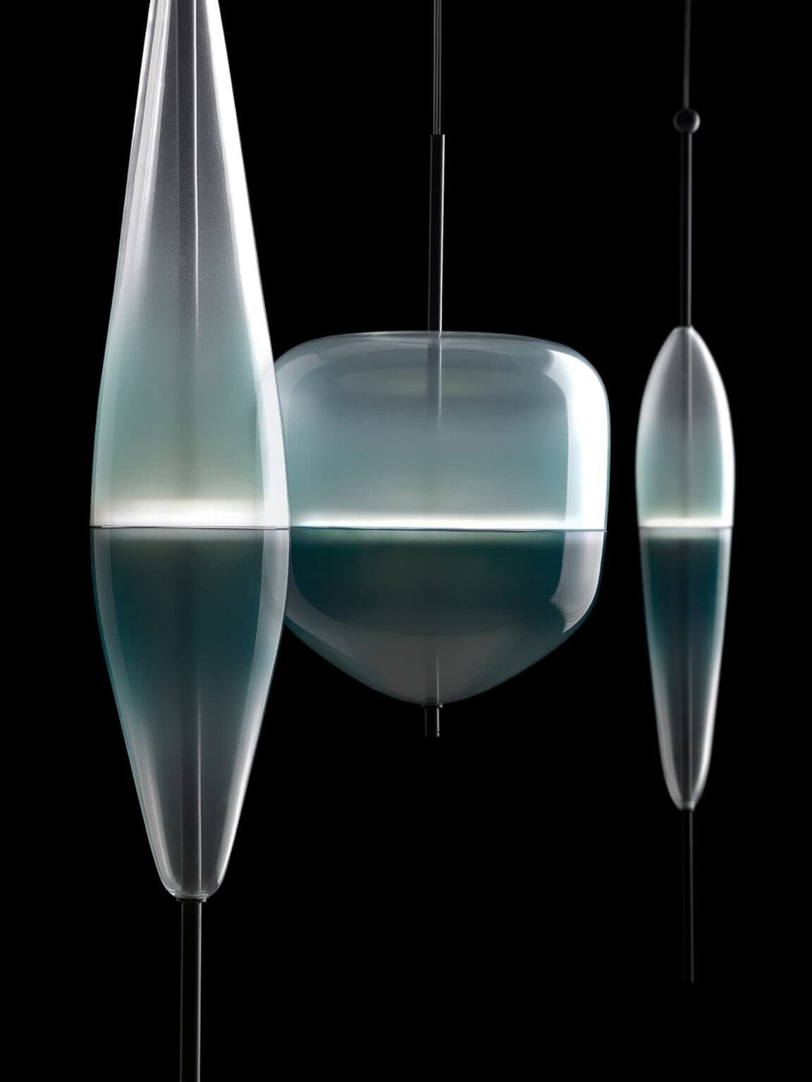 The Reflections of a Cityscape – flow(t) by Nao Tamura for Wonderglass