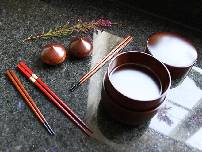 New at OEN Shop – Chopsticks and Lacquer Lunch Boxes by Maiko Okuno