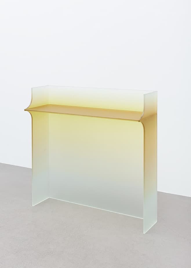 Shaping Colour – Coloured Glass Tables and Objects by Studio Germans Ermics — design detail 1