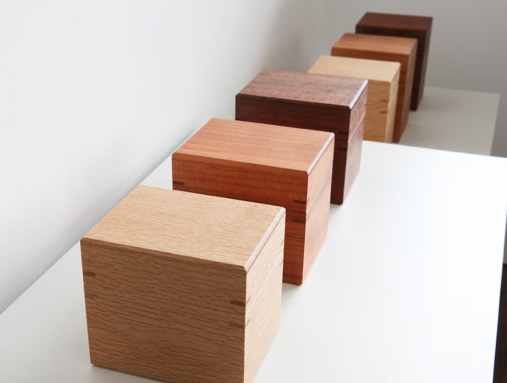 New at OEN Shop – Handcrafted Walnut, Cherry & Oak Tea Boxes by Fujii Works — product detail 2