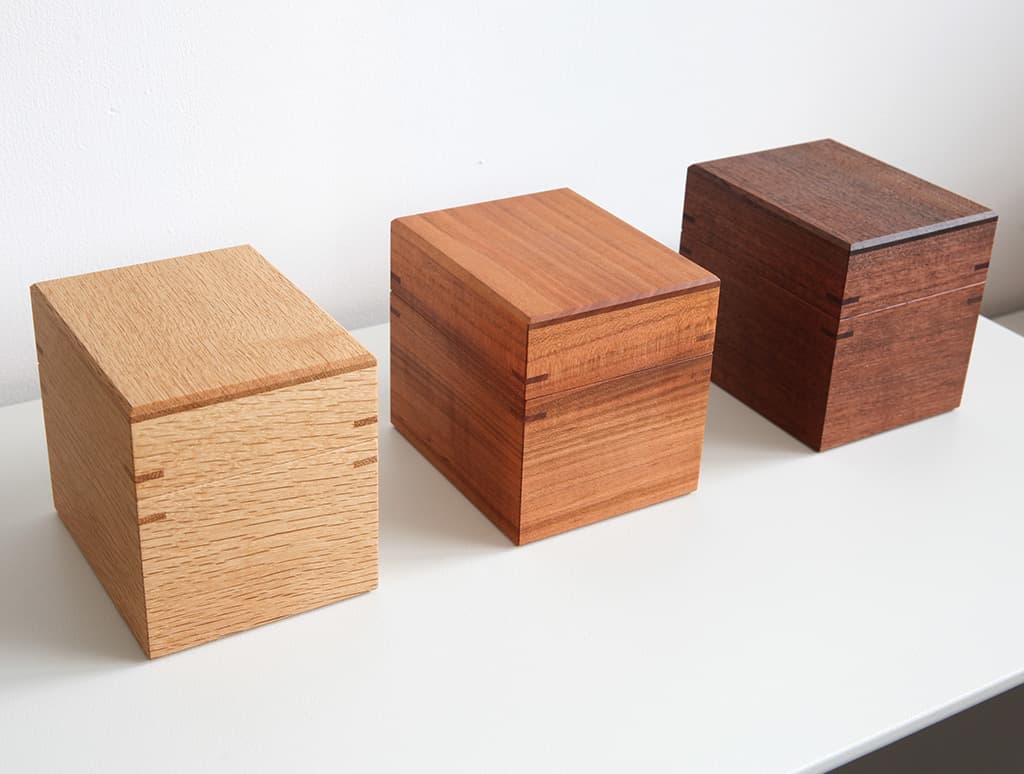 New at OEN Shop – Handcrafted Walnut, Cherry & Oak Tea Boxes by Fujii Works — product detail 3