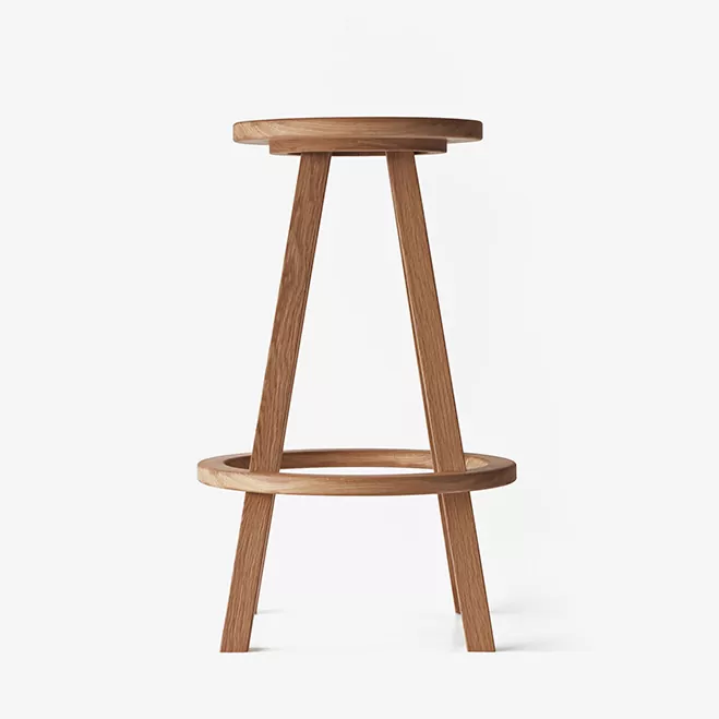 Focusing on Construction – Stools and Chairs by American Design Studio Makr