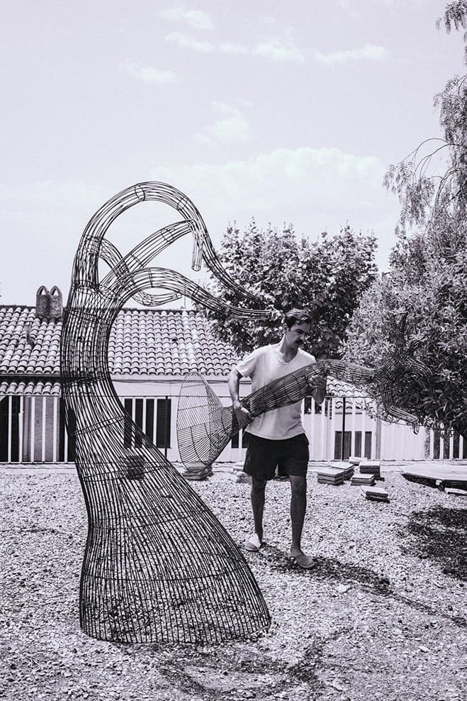 A Delicate Aesthetic – Metal Art Works by Spanish Sculptor Diego Cabezas