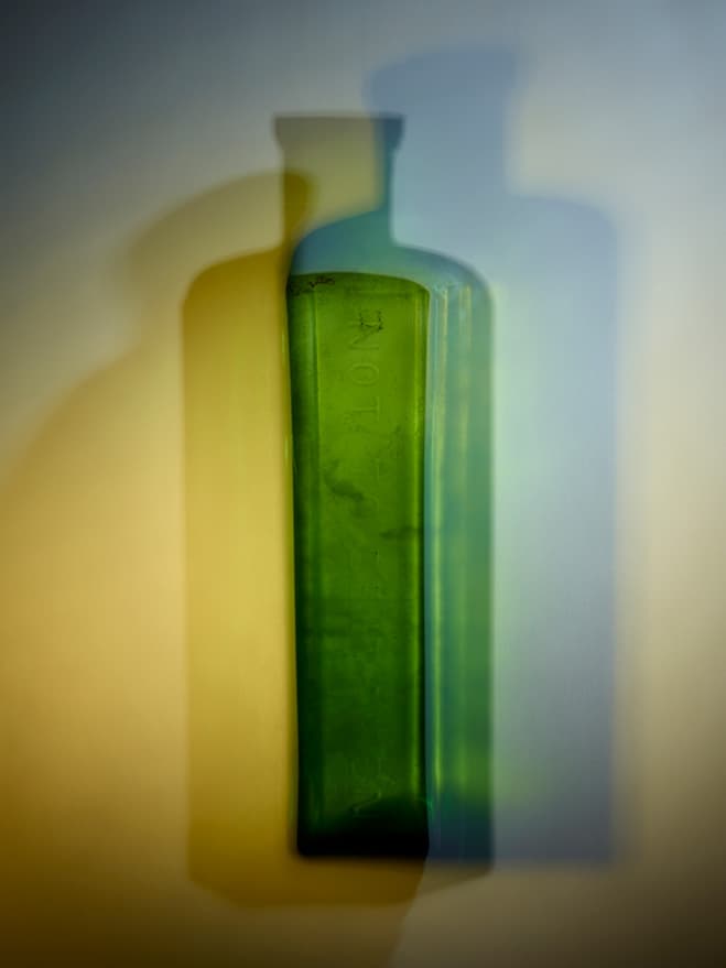 Reflections & Shadows – Experimental Projects by Photographer Kate Jackling — photograph 4