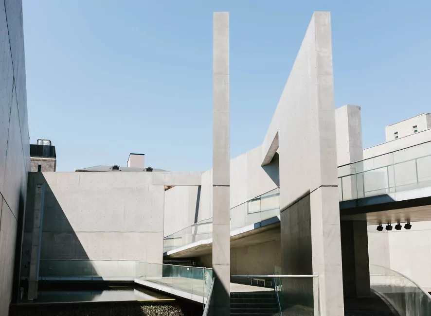 In Open Space – A Visit to the Garden of Fine Arts in Kyoto by Tadao Ando — architectural view 1