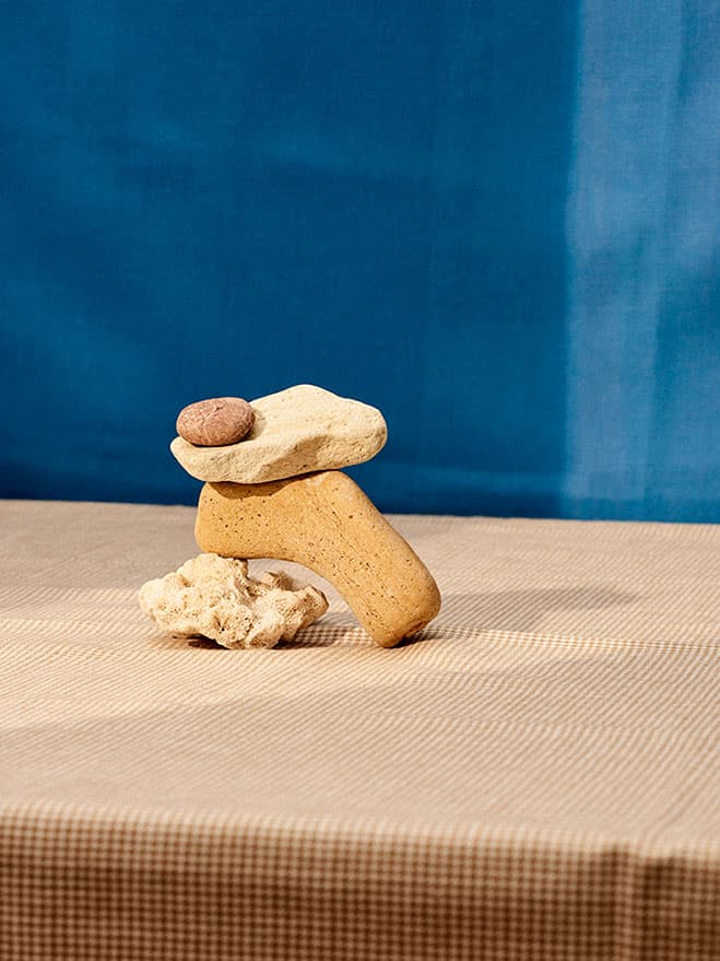 Rockhounding – A Selection of Still Life Photography by Victoria Zschommle