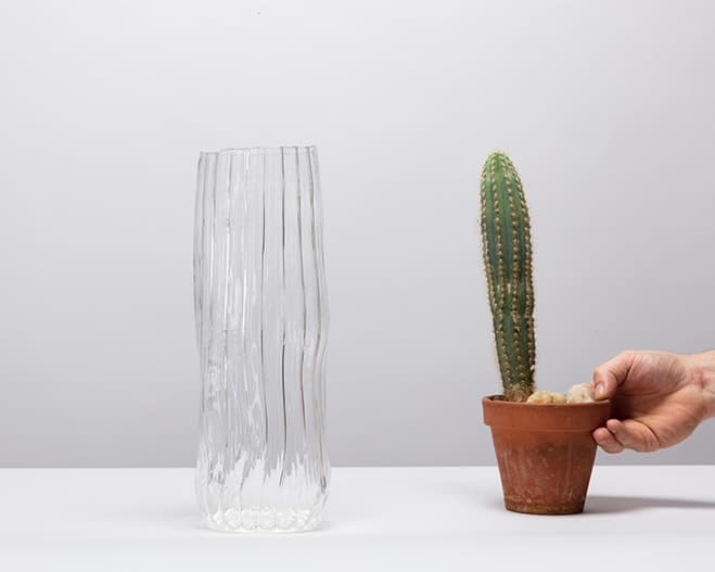 Searching for Tactile Quality – Textured Glass Series by Craftsman Jochen Holz