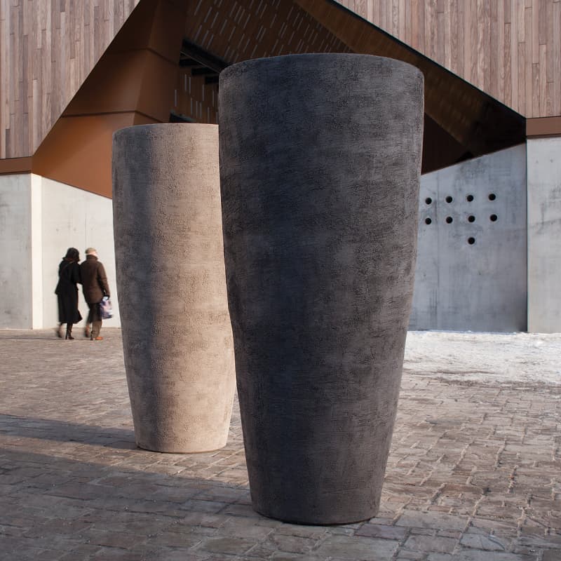 Drawing Inspiration From Architecture – Atelier Vierkant’s Ricarda Series