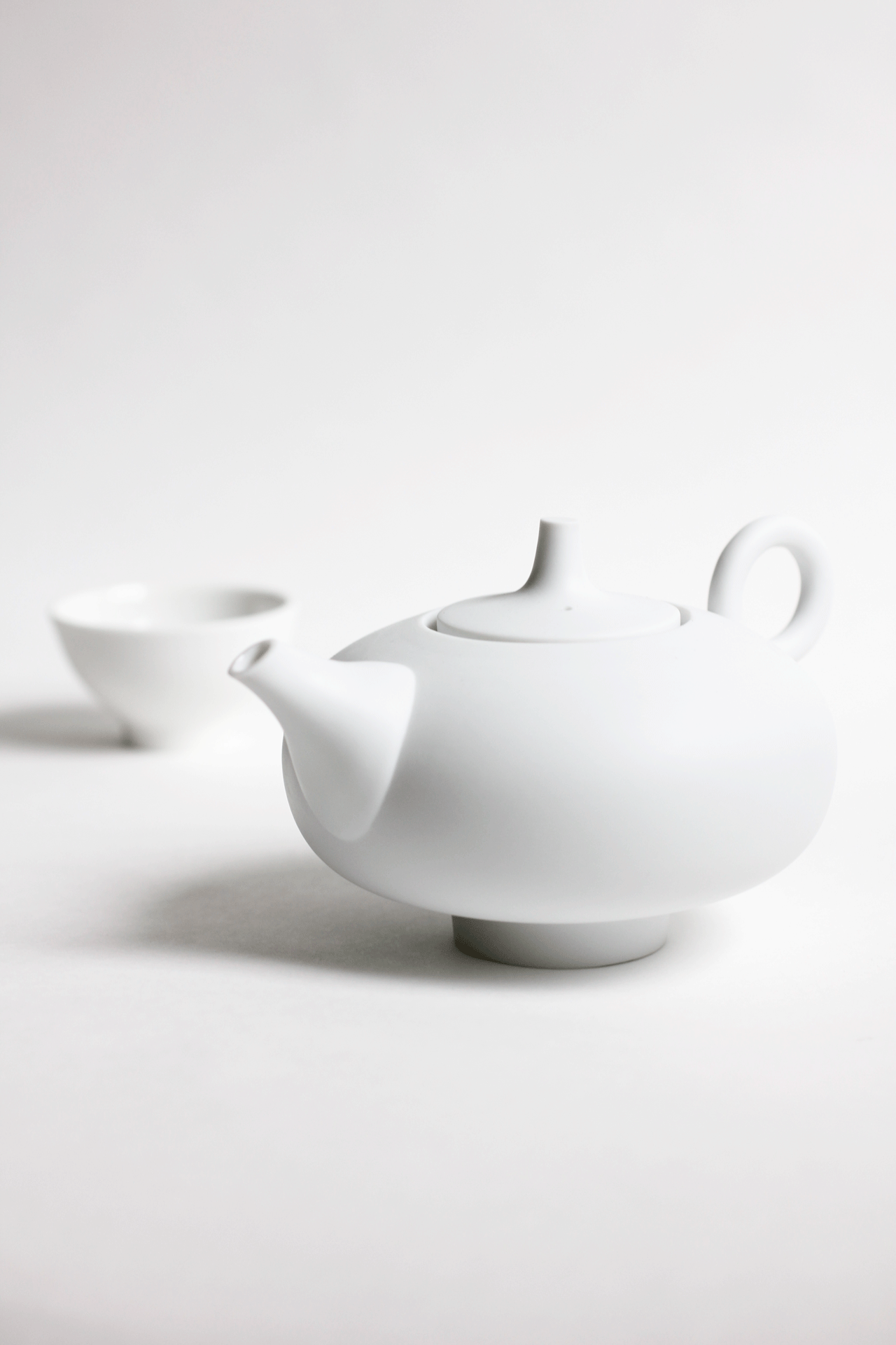 Experiments in Porcelain – Ceramics Handcrafted by Atsushi Kitahara