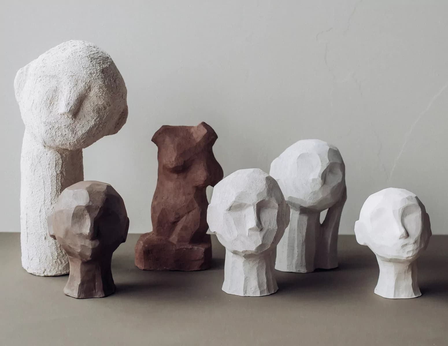 Capturing Elegance – Sculptural Heads by Kristiina Haataja