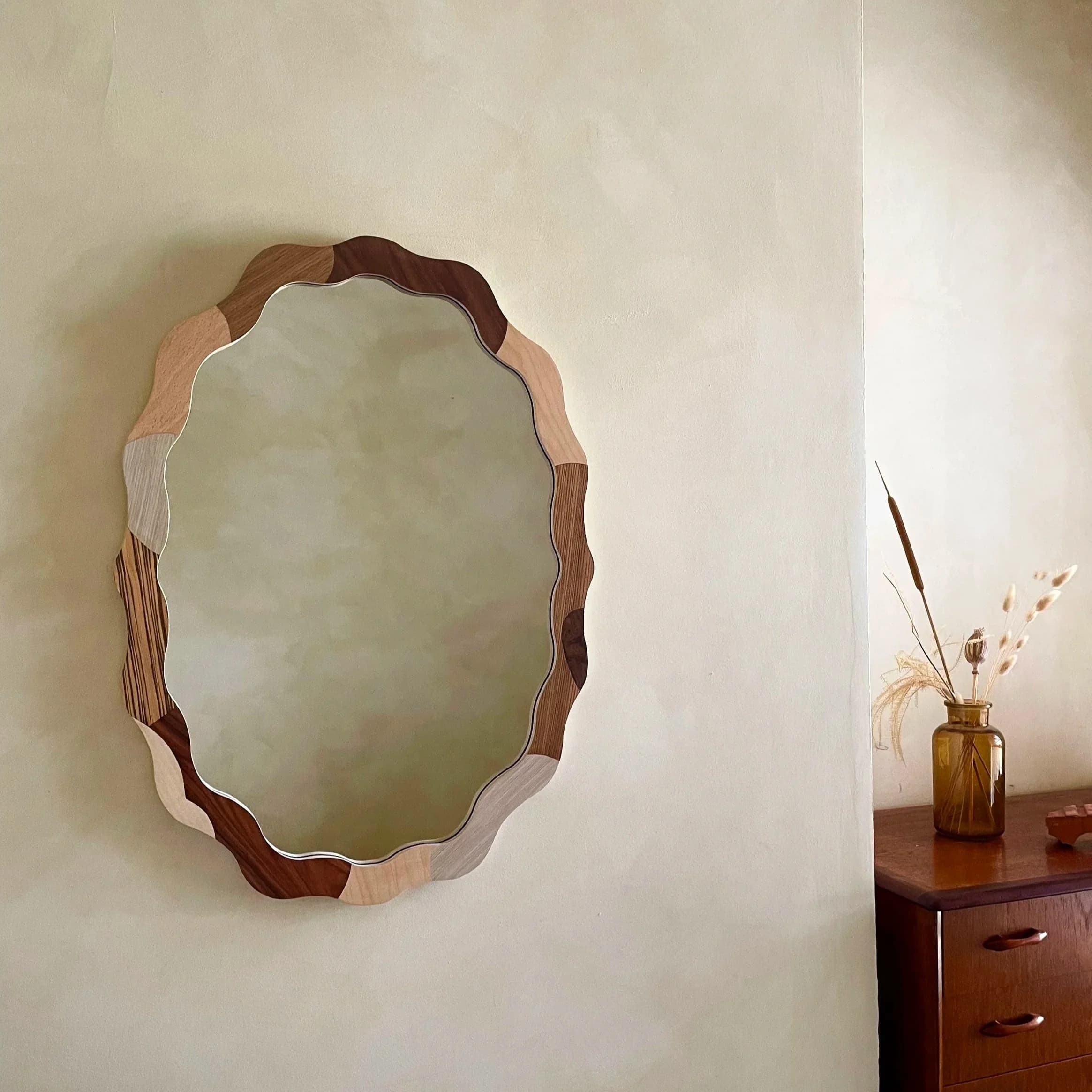 Images in Wood – Marquetry by British Artist Chelsea Vivash