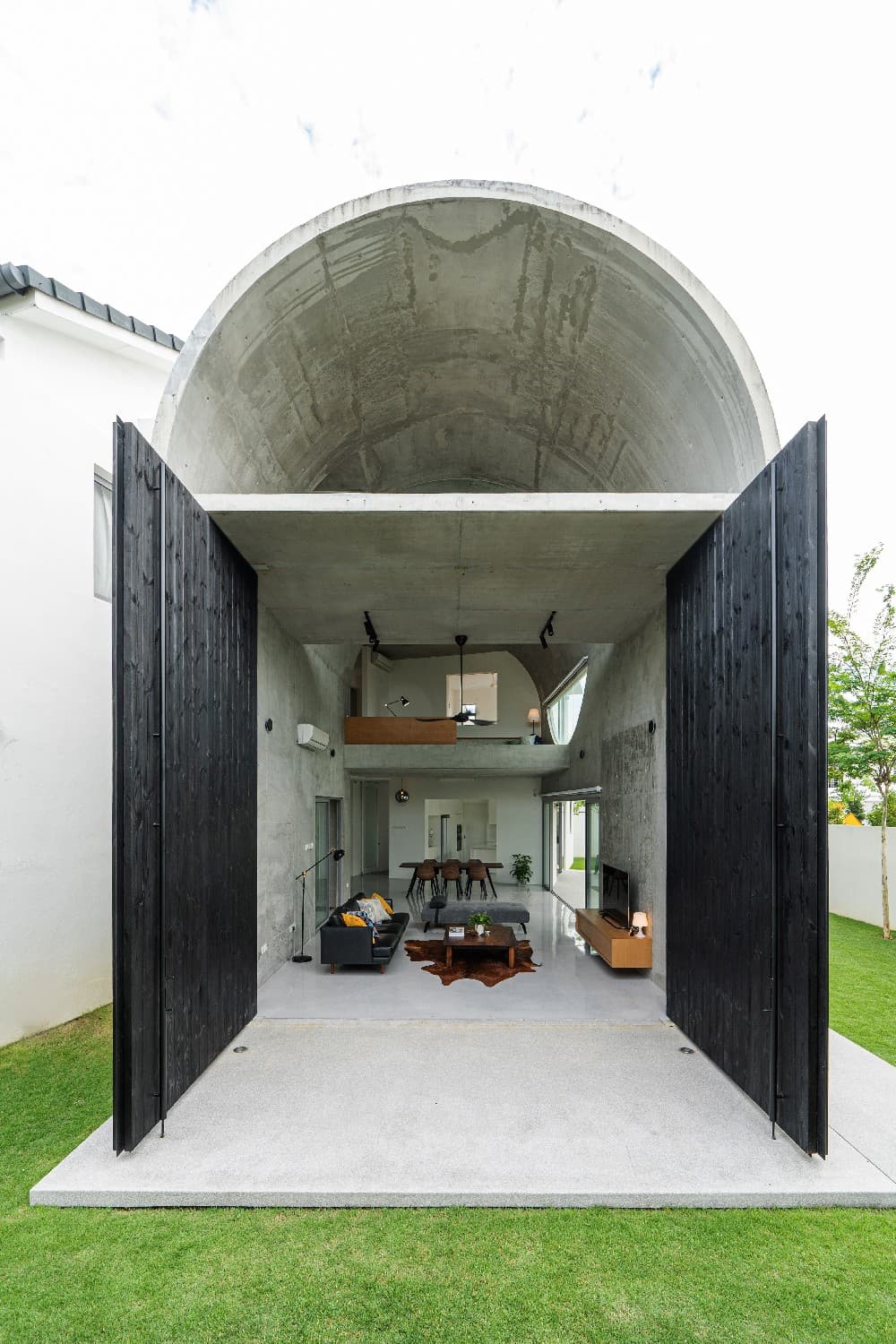Concrete Dreams – Bewboc House in Kuala Lumpur by Fabian Tan