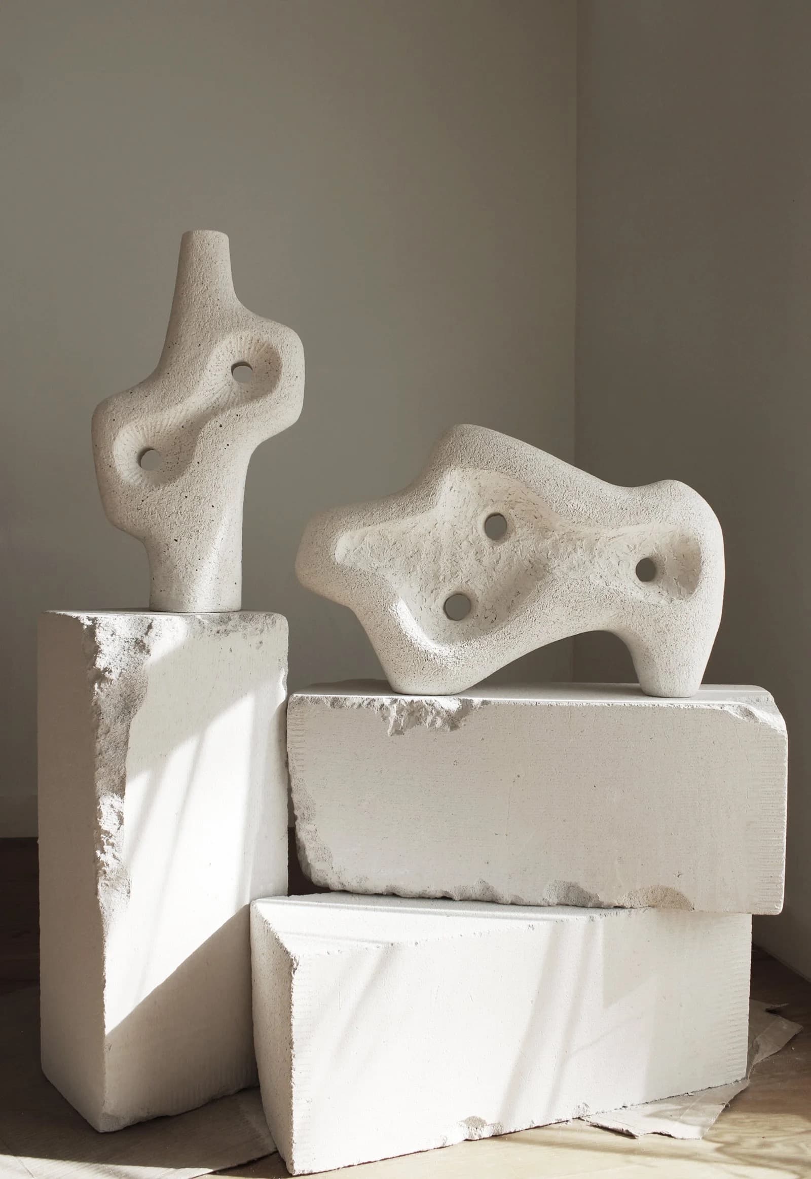 An Organic Sensibility – Sculptures by Ceramic Artist Jan Vogelpoel