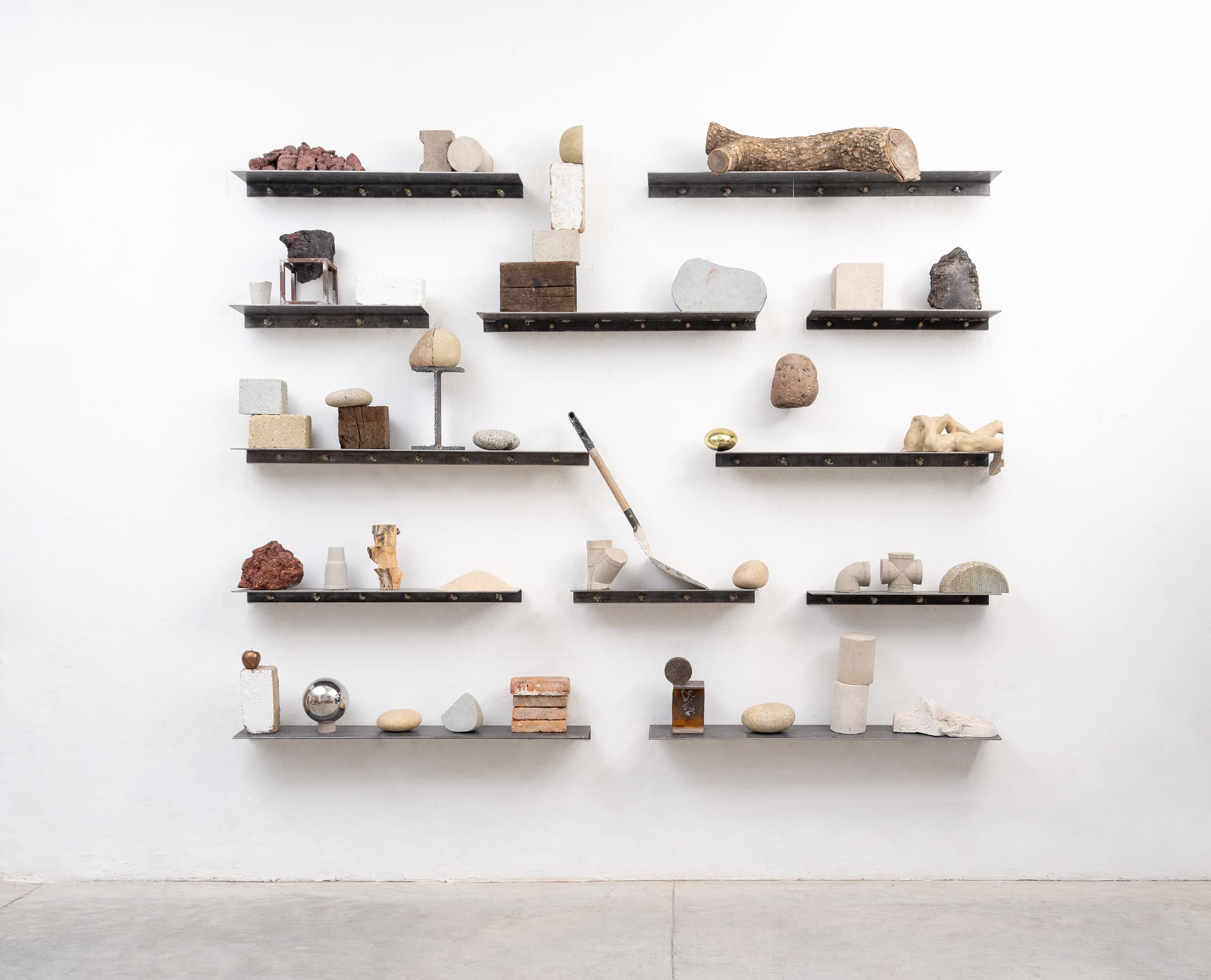 Moment of Suspension – Sculpture by Spanish Artist Jose Dávila