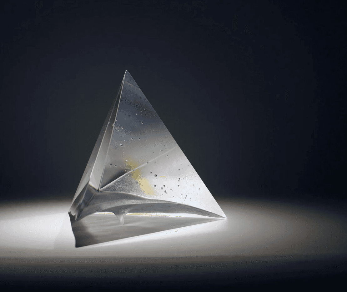 Guiding Forms – Glass Prism Sculptures by Aurelie Abadie & Sauques Samuel