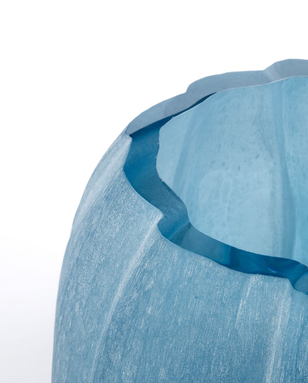 Making Marks – Sculptural Glassware by Design Studio GUAXS