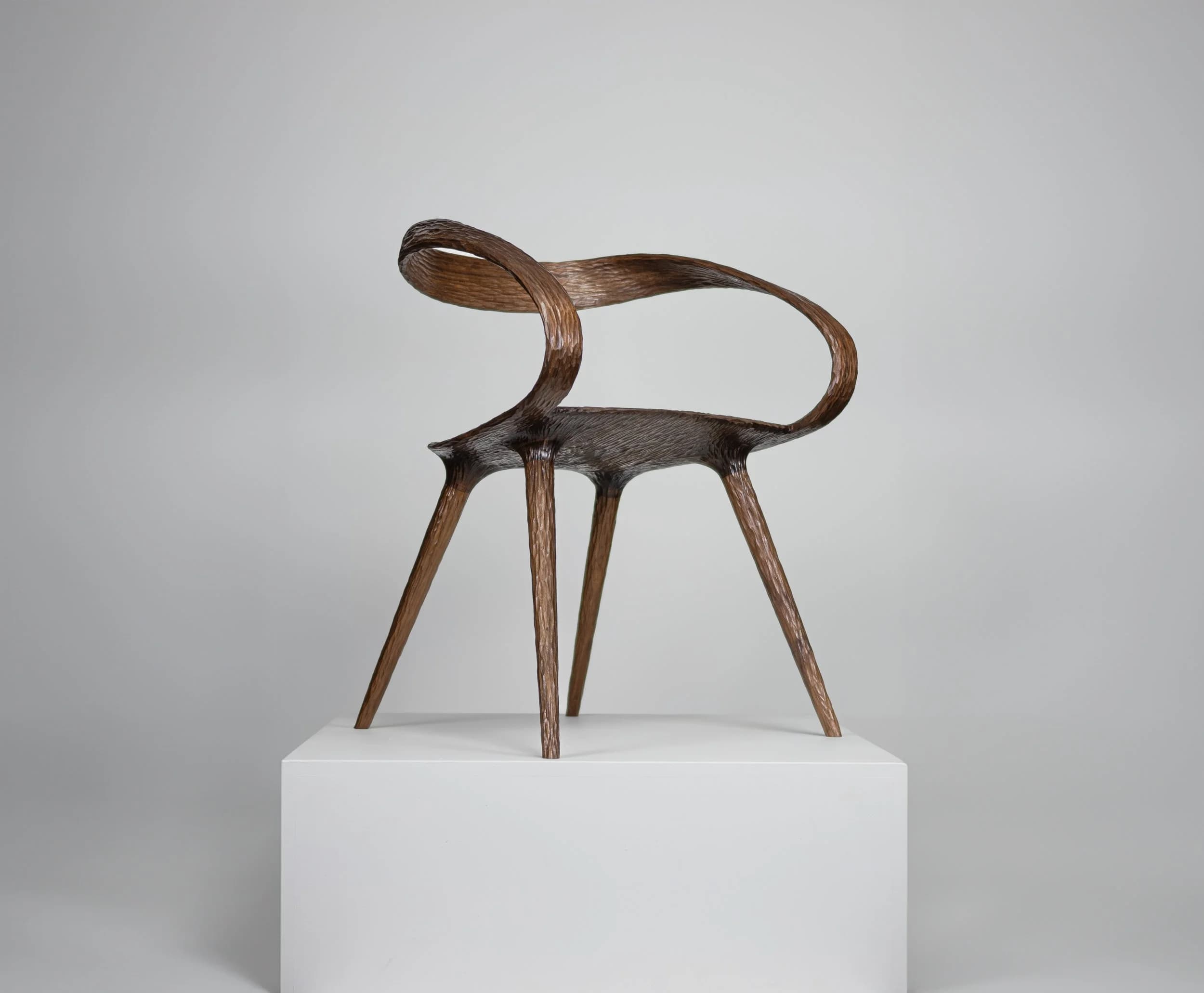Seamlessly Flowing – Velo Chair Series by Jan Waterston