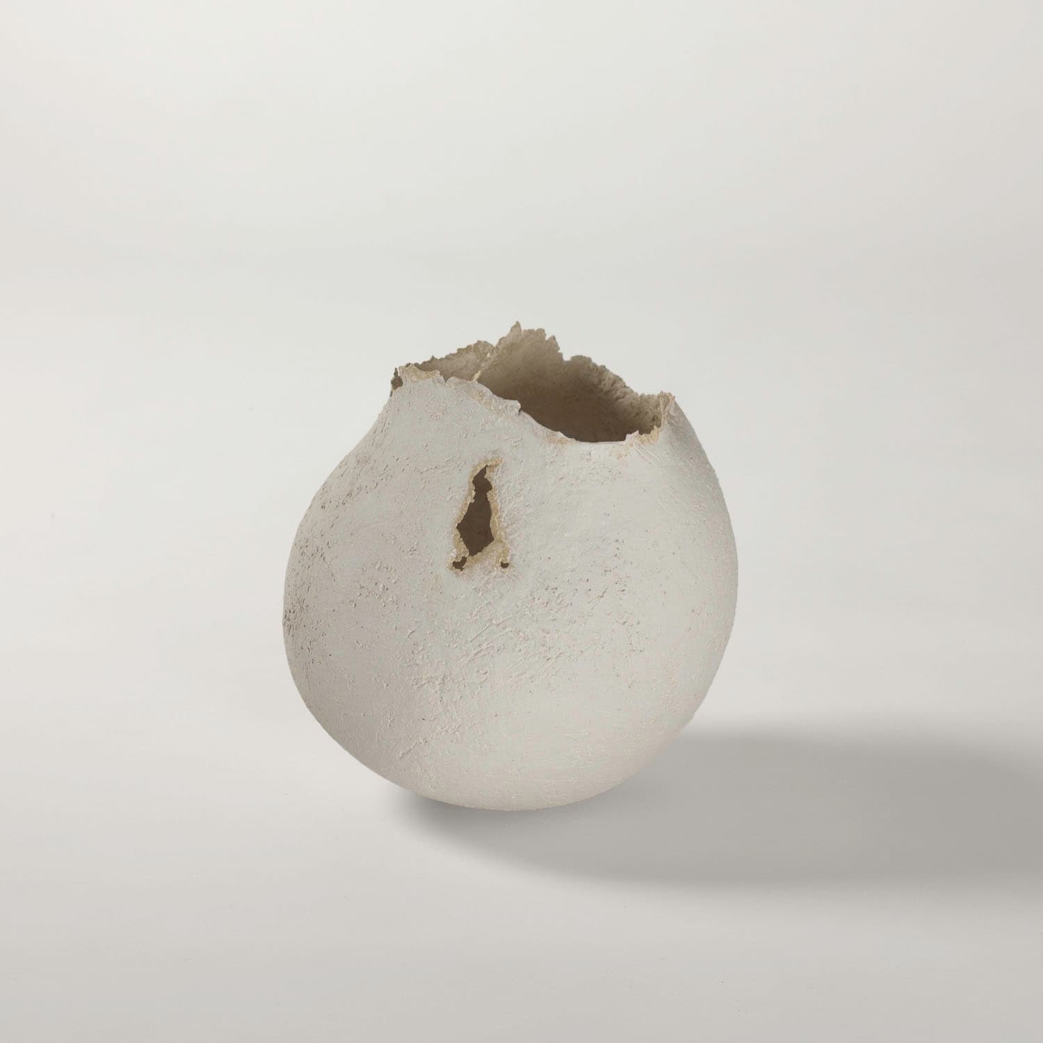 Fostering Character – Sculptural Ceramics by Päivi Rintaniemi