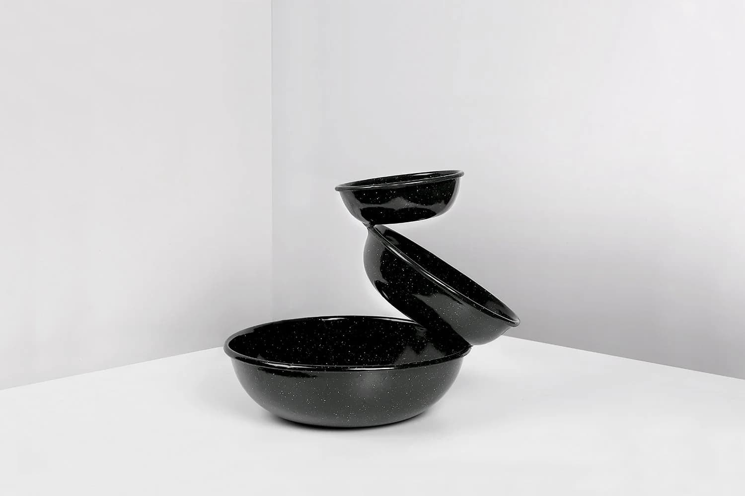 Material Diversity – Balance Bowls by Designer Joel Escalona