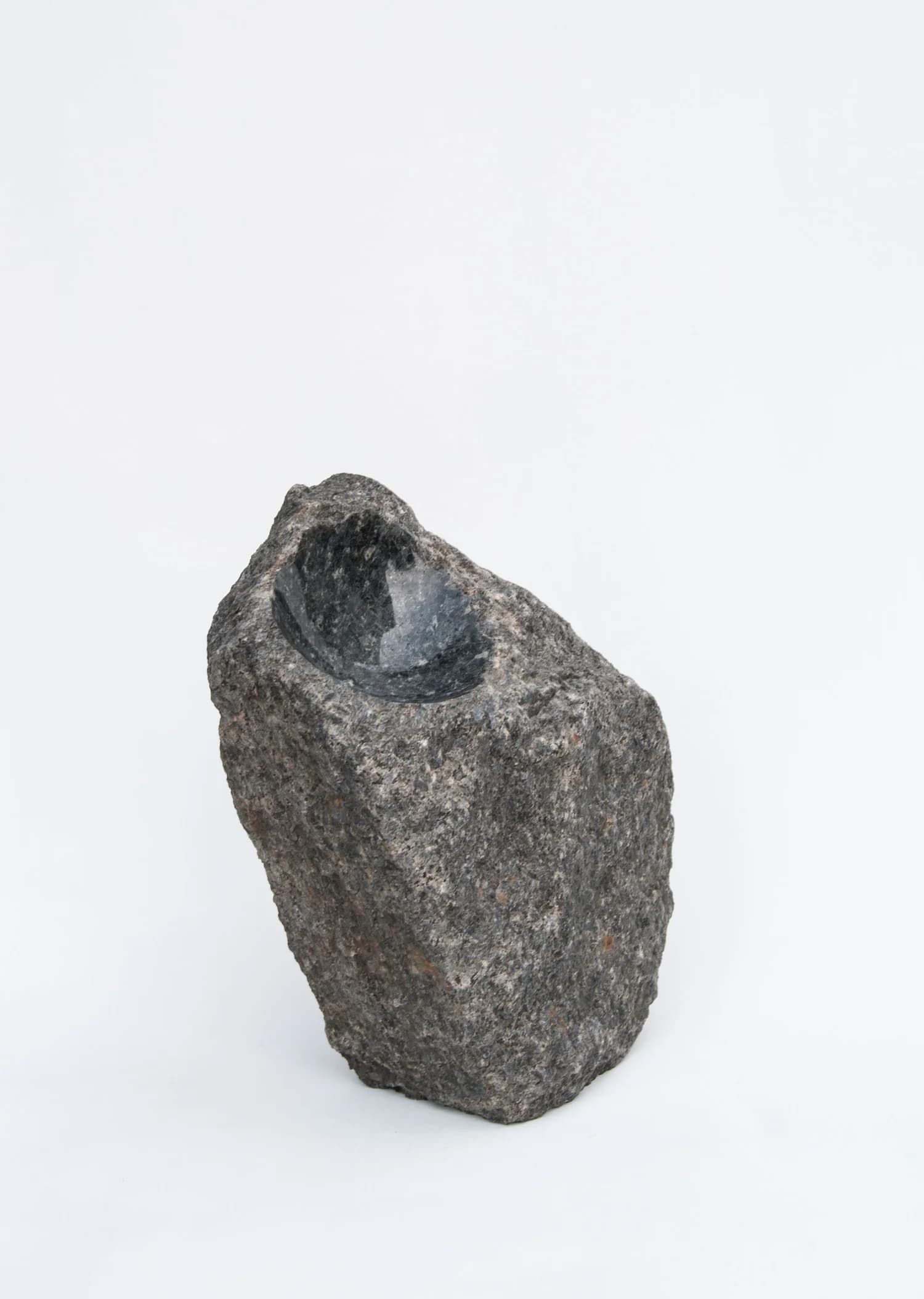 Sensorial Sculpture – The Stoneware Ritual by Kaja Dahl