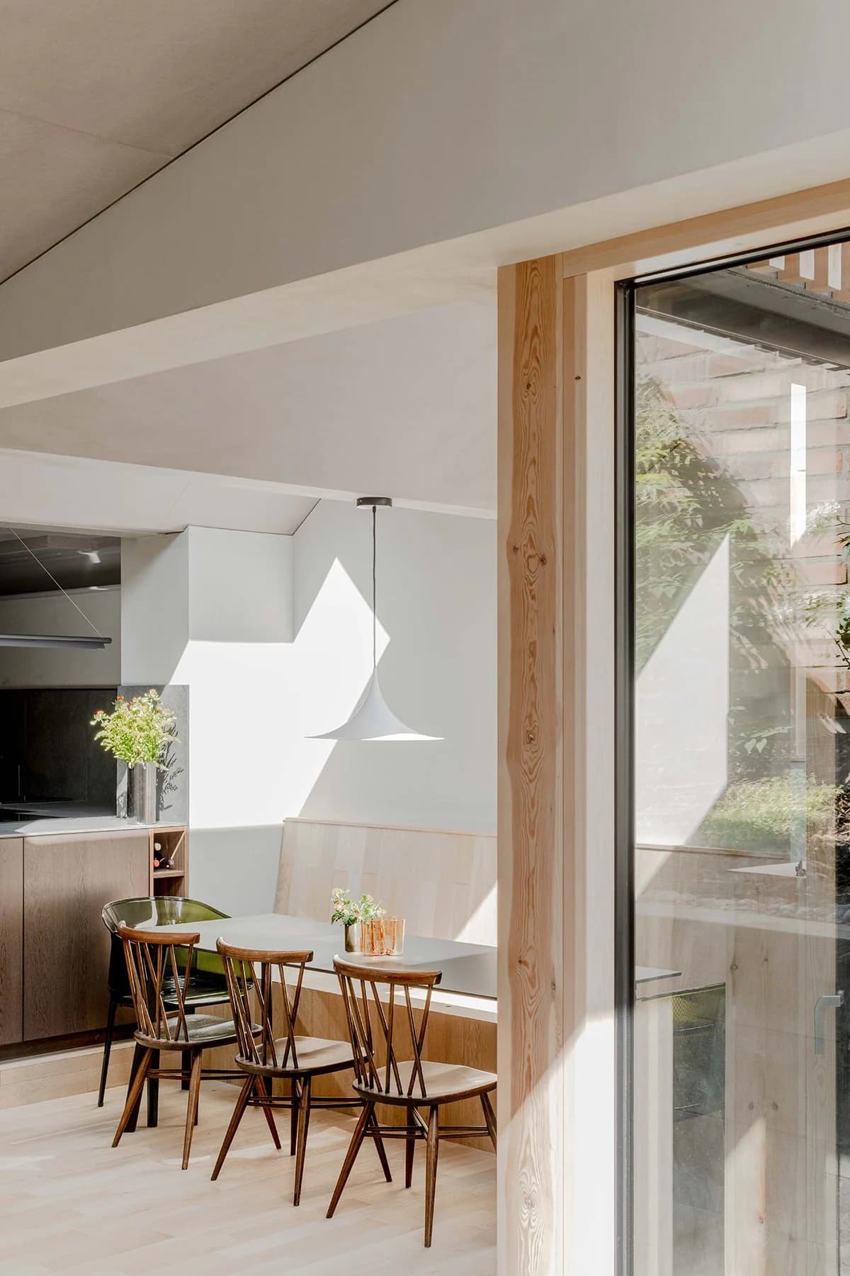 Contemporary rear extension, Walden renovation