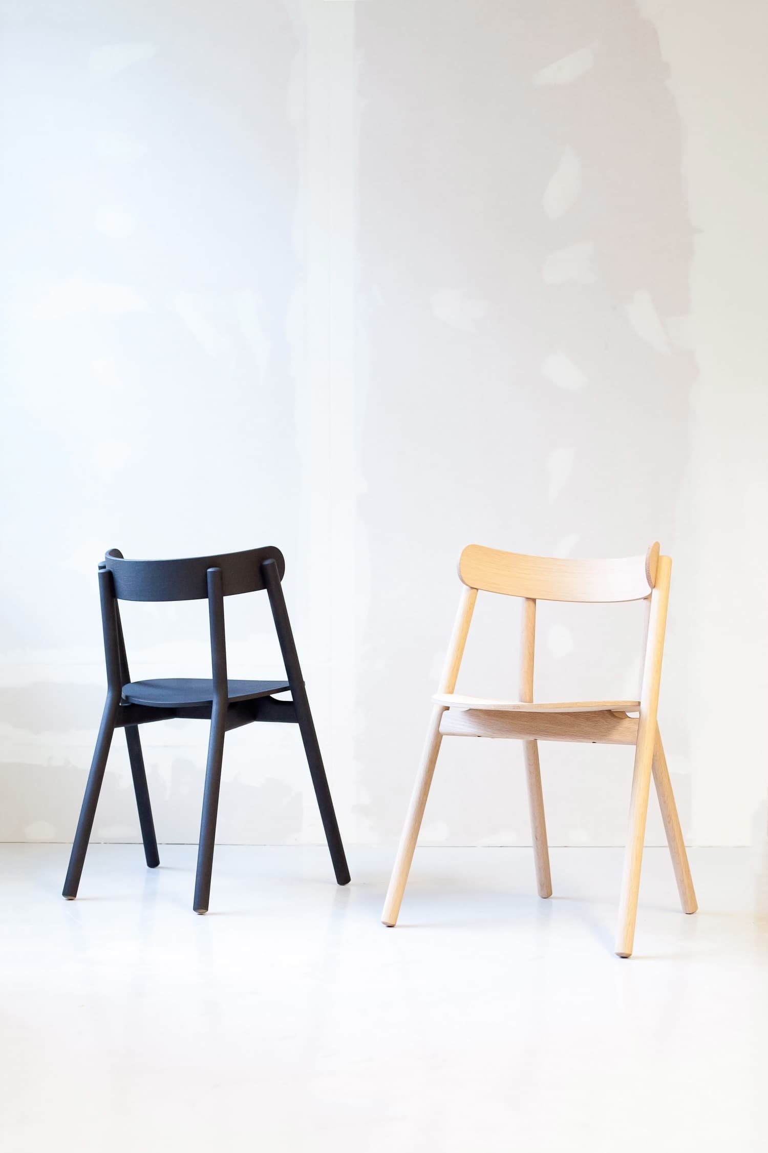 Kil & Oki – Oak Tables and Chairs by Furniture Designer Stine Aas