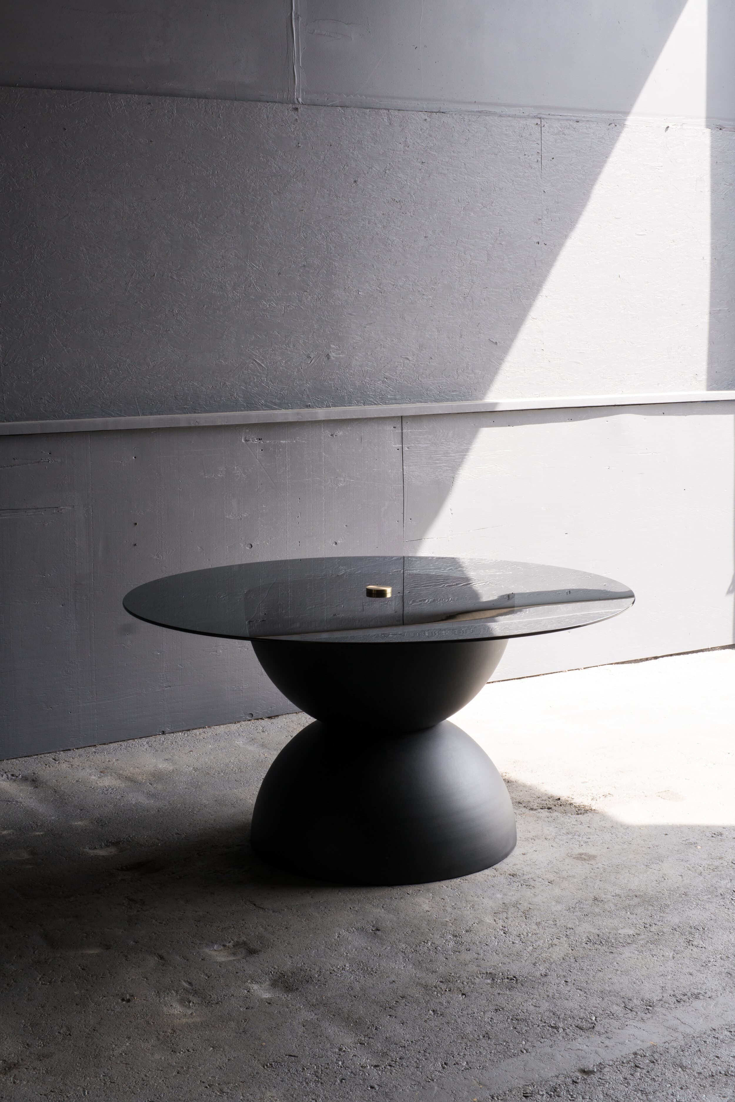 Ellipse Table by Ben Barber, full-table studio view