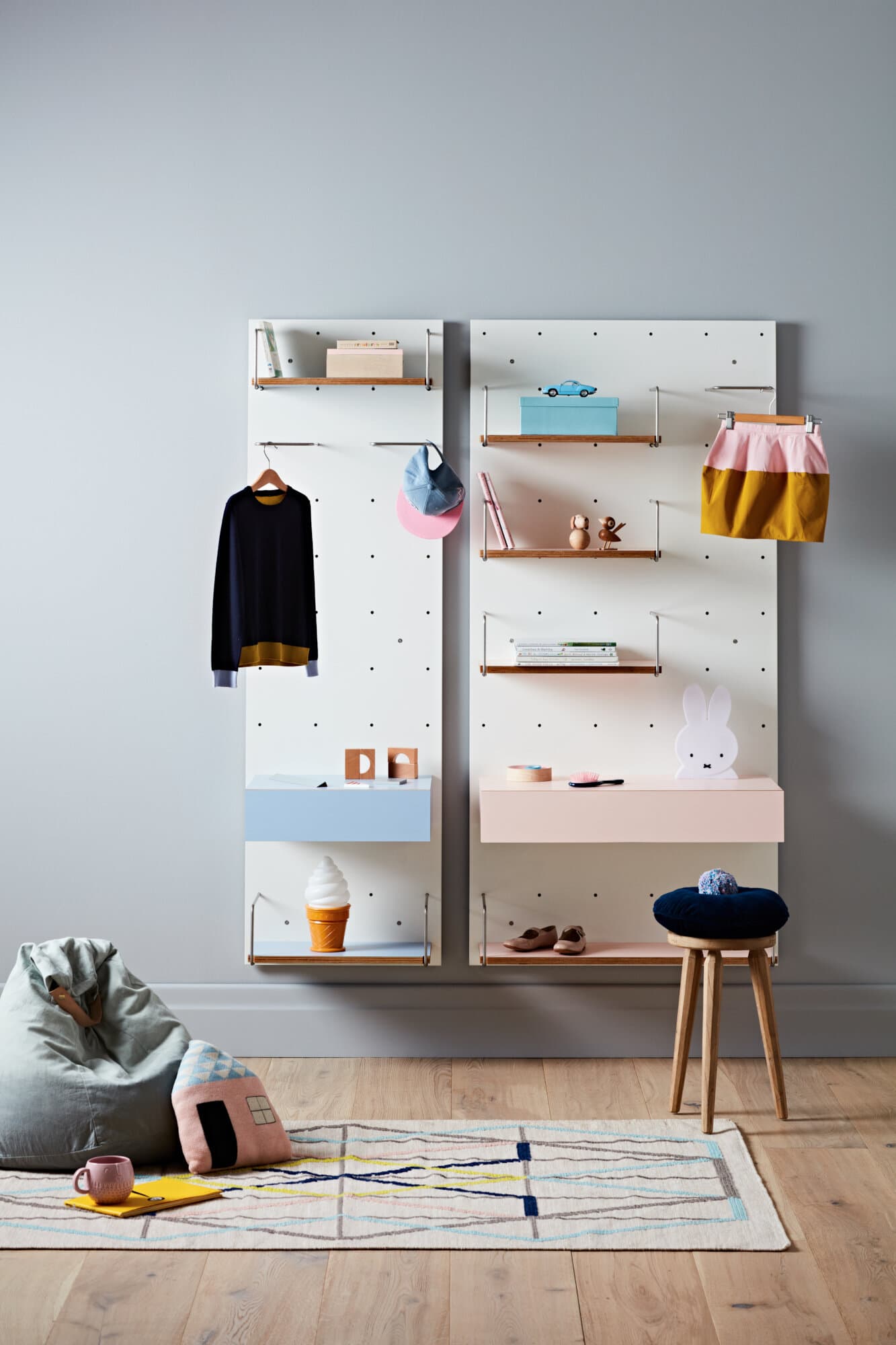 Wanda Utility by Cantilever, flexible storage and hanging panels