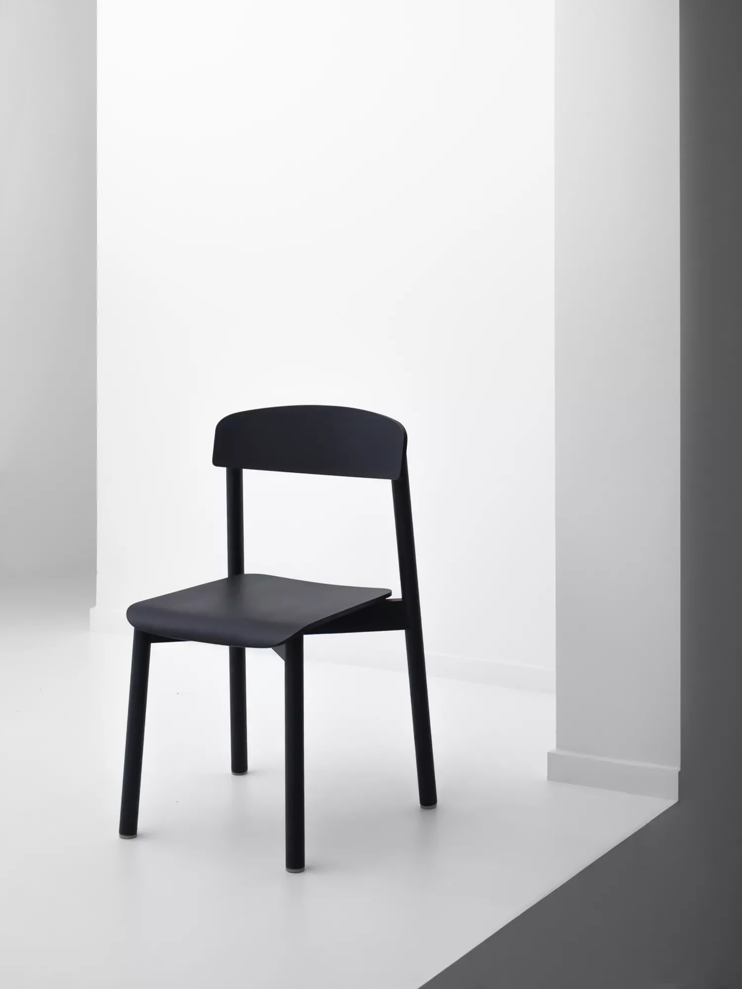 Sylvain Willenz for Stattmann, Profile chair (replacement image)