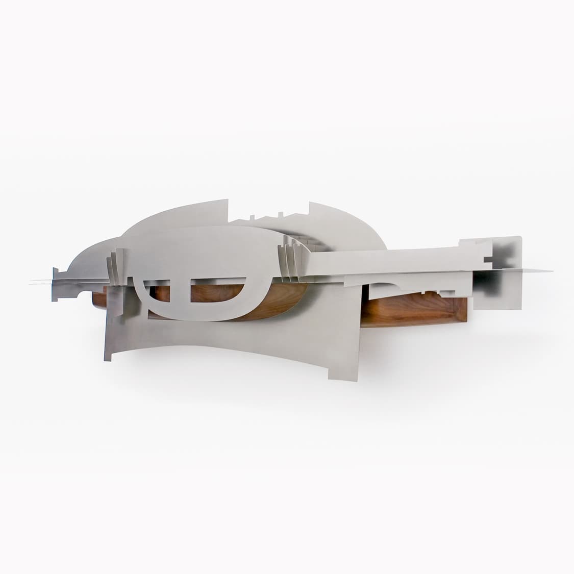 Pablo Leonardo Martínez: Construcción-relieve, stainless steel and walnut,2006.