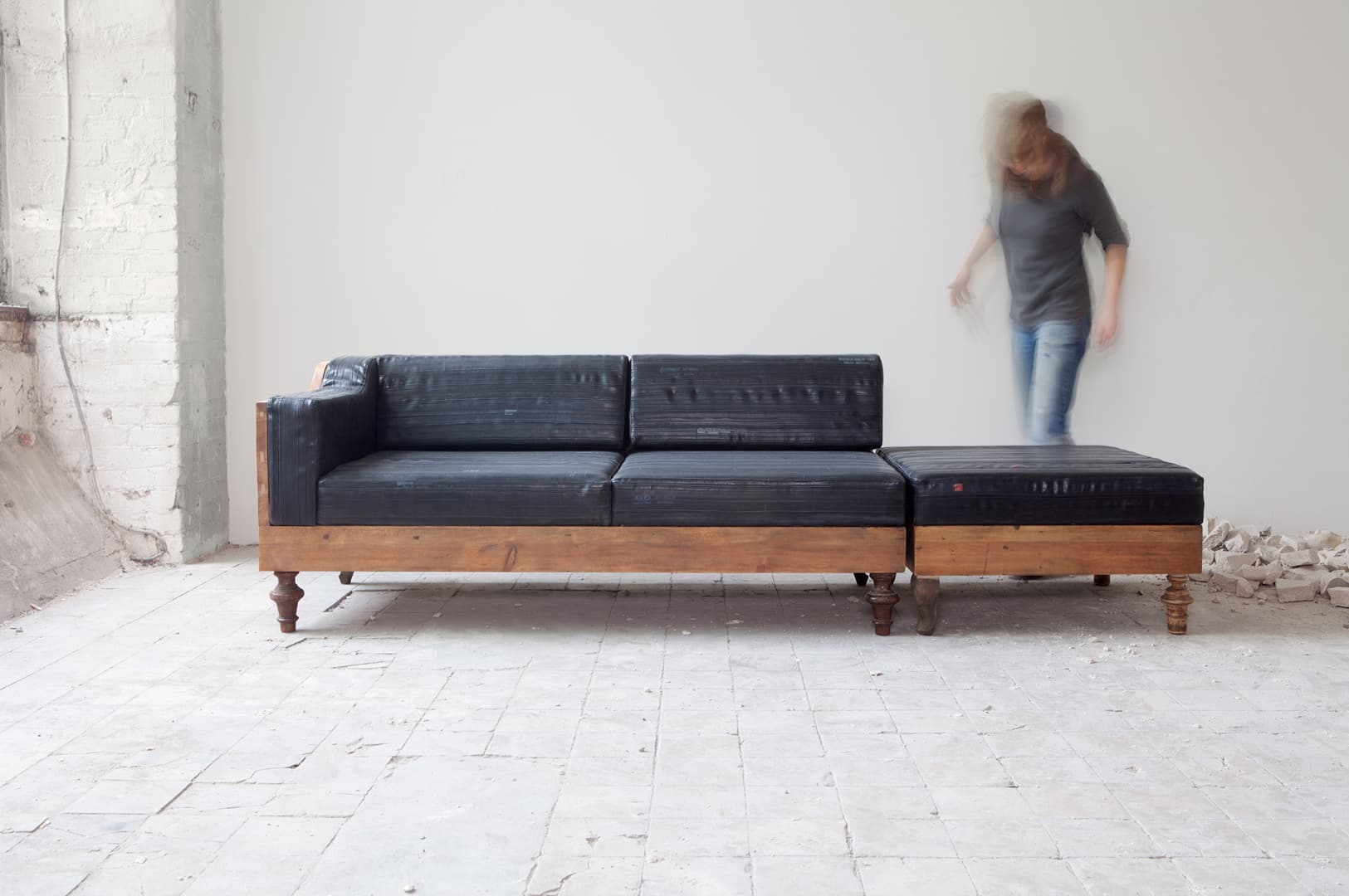 Patrick and Regitze Kerti: KERTI Sofa001,2011, front view.