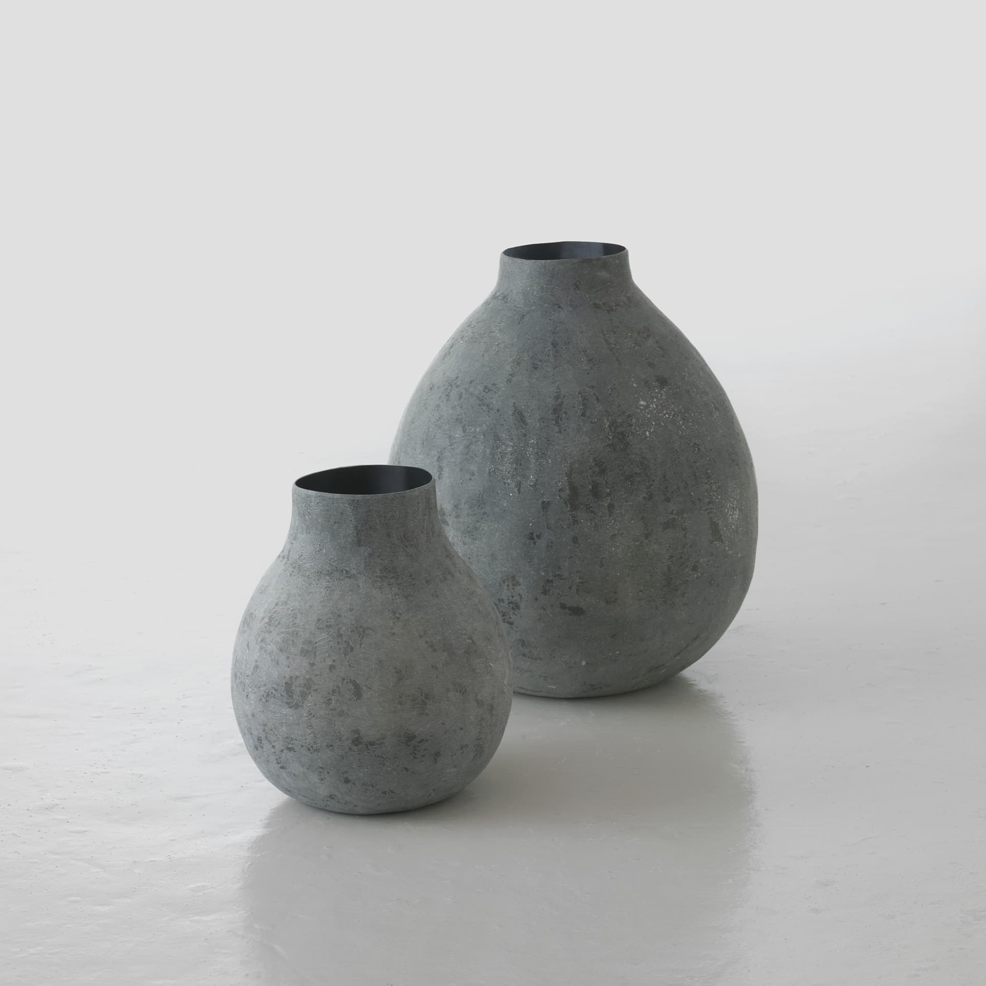 Imperfettolab: Bulbo vases, design2003.
